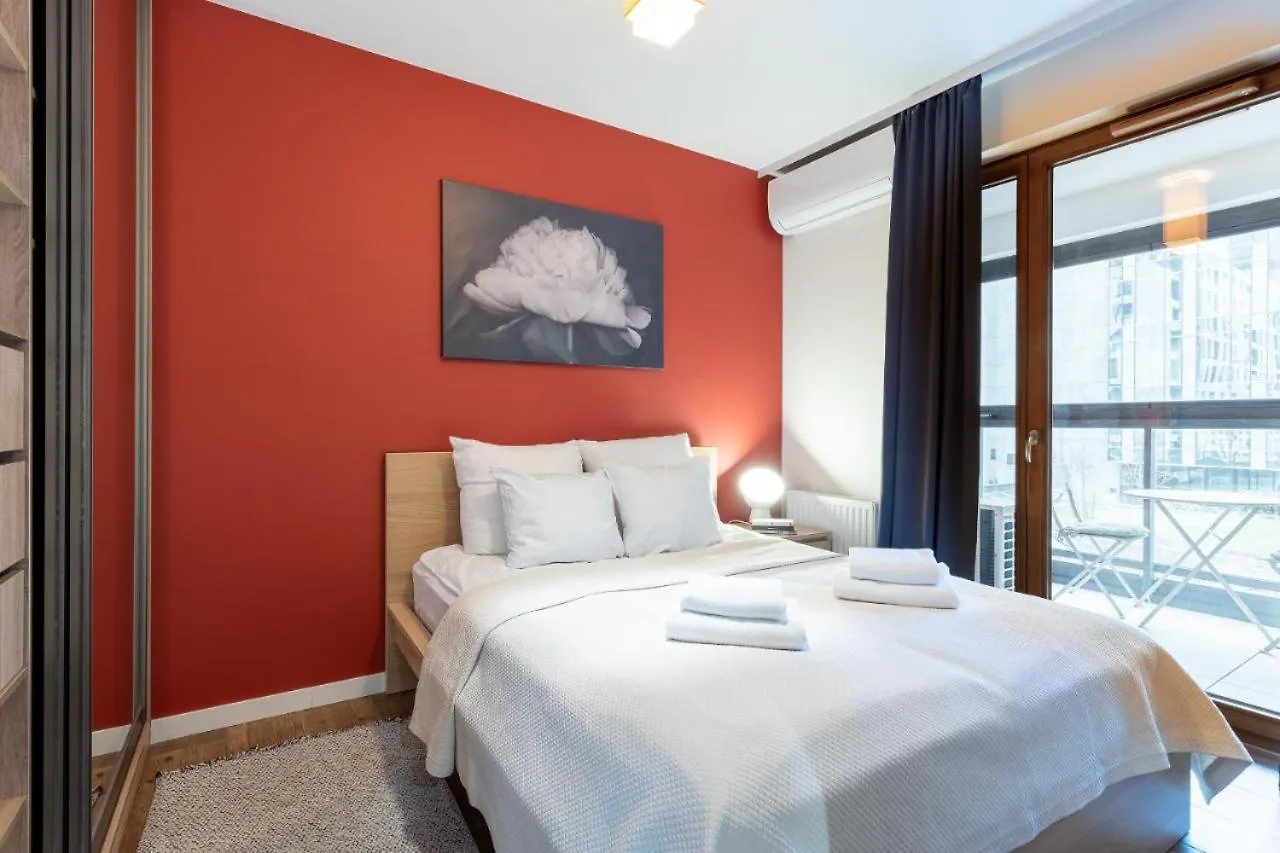 Close-Central Warsaw Apartment - Great Location- Big Luxury Apartment In The Center - 85-5 0*,